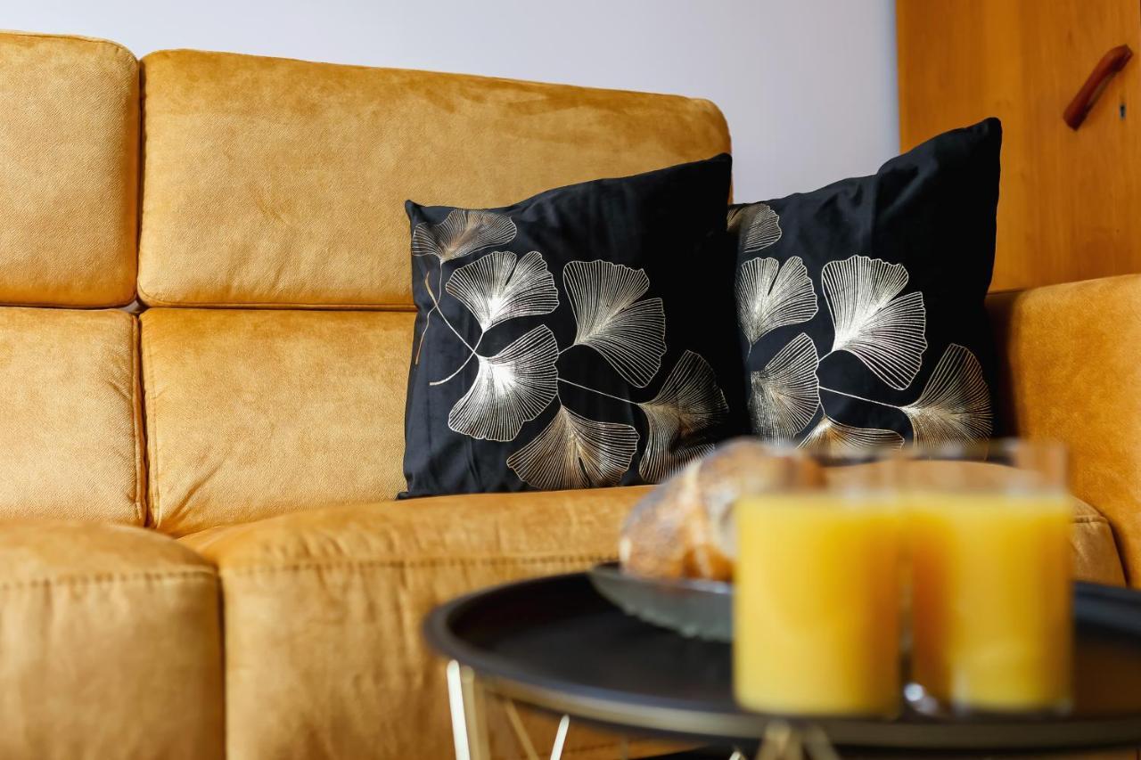Apartments Osiedle Szkolne Cracow By Noclegi Renters Krakow Bagian luar foto